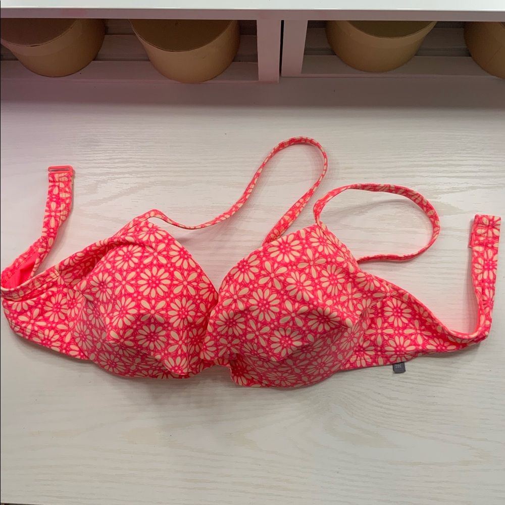 Women’s Swim Top